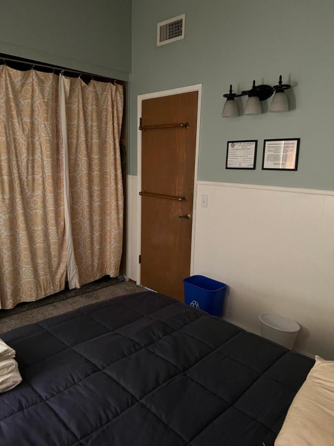 Comfy Cozy On Quiet Cul-de-sac Privatunterkunft Los Angeles